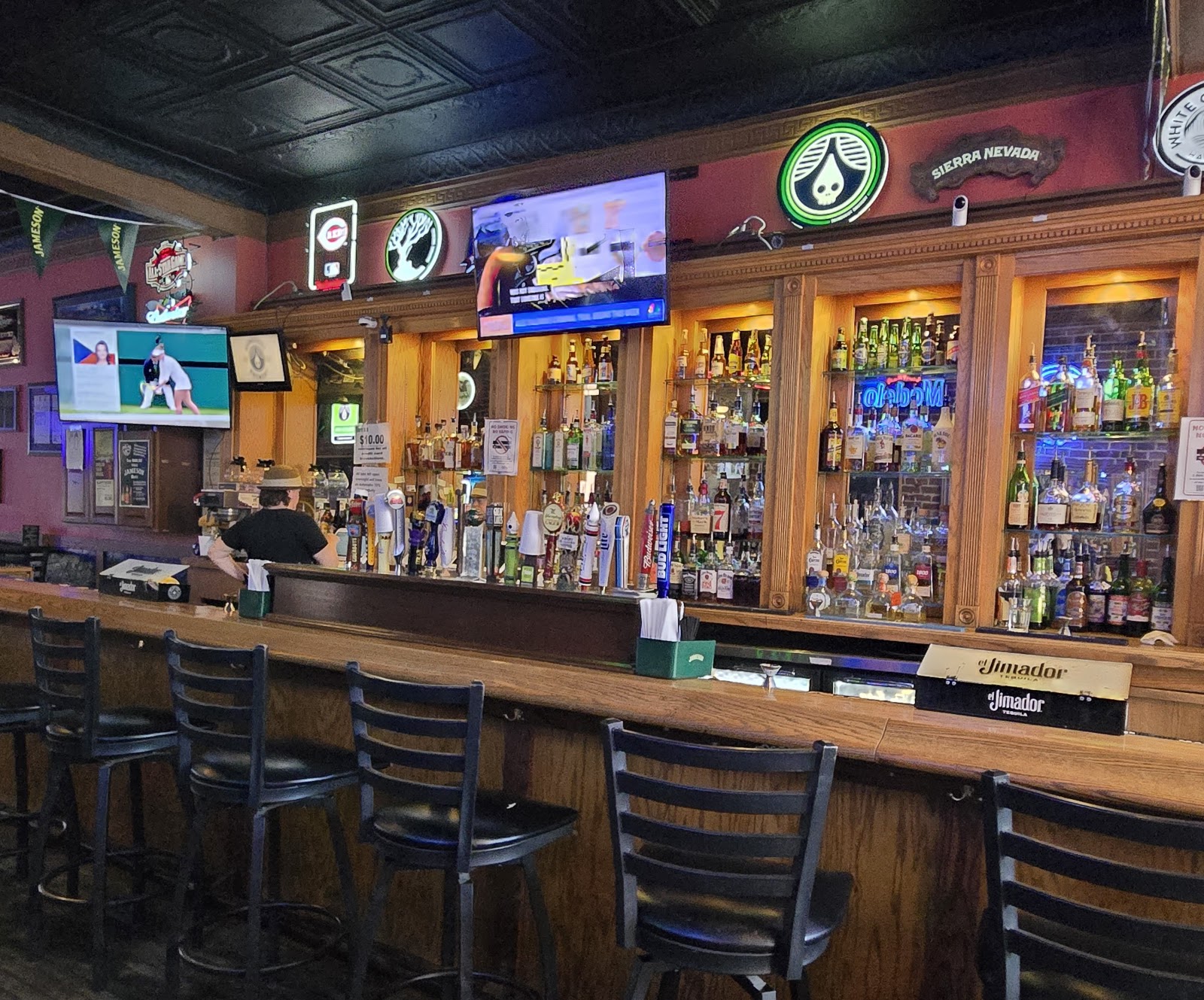 Arlin's Bar & Garden in Cincinnati