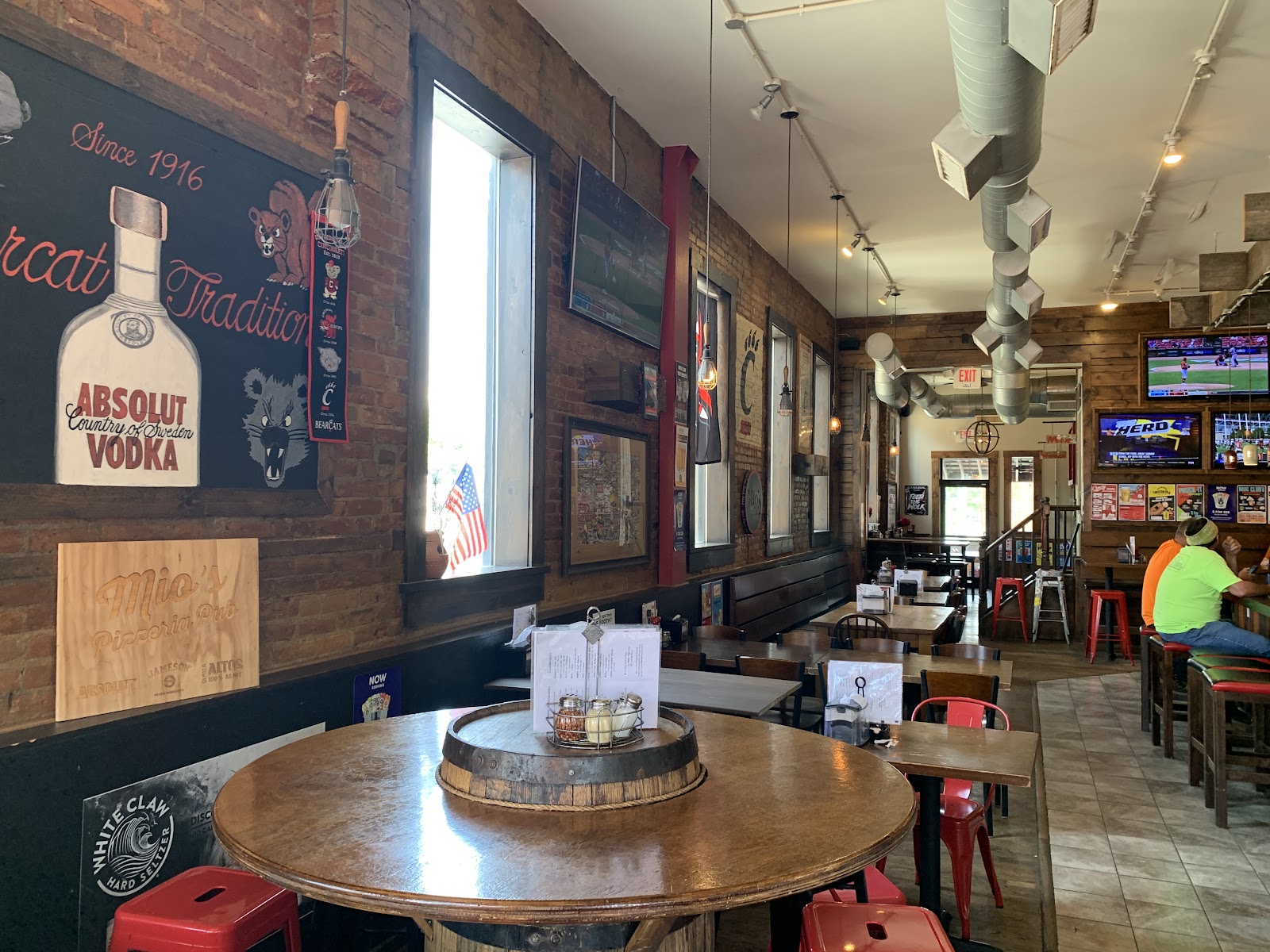 Mio's Pizzeria Pub in Cincinnati