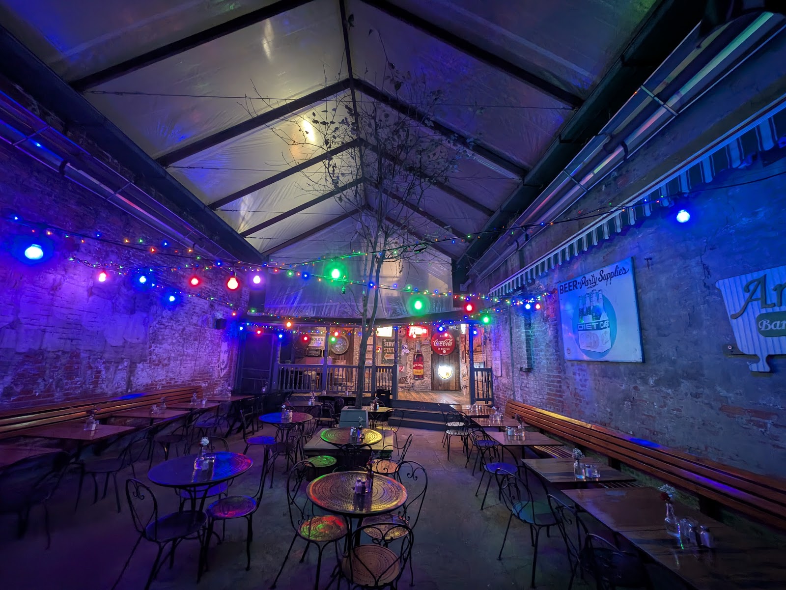 Arnold's Bar & Grill in Cincinnati